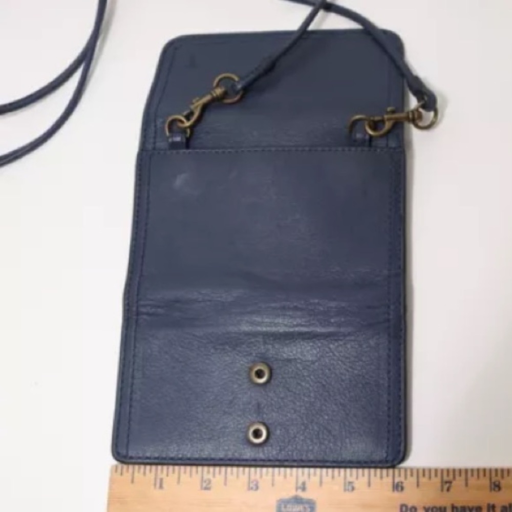 Nwt- Frye navy crossbody wallet lily MINT! - Picture 7 of 7